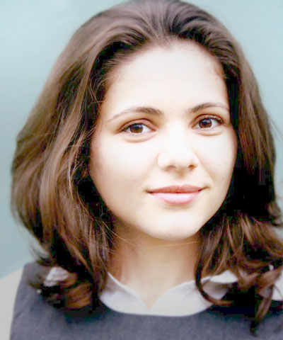 Dr. Patras, Maria
